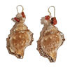 ASITA SAHABI Ohrringe mit goldbemalten Muscheln, Korallen und Süßwasserperlen.