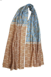Pashmina YAZD with a floral print in orange and baby blue