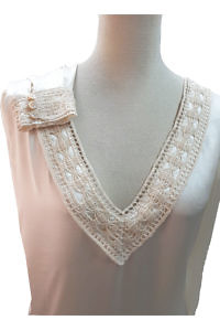 long sleeved tunica blouse LORI in ecru silk satin with v-neck and hand knitted crochet lace trims