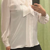 blouse in ivory crêpe de chine with long sleeves and a bow MANDY