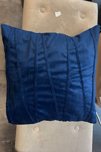 Marine blue Pillowcase in velvet | 45 x 45 cm