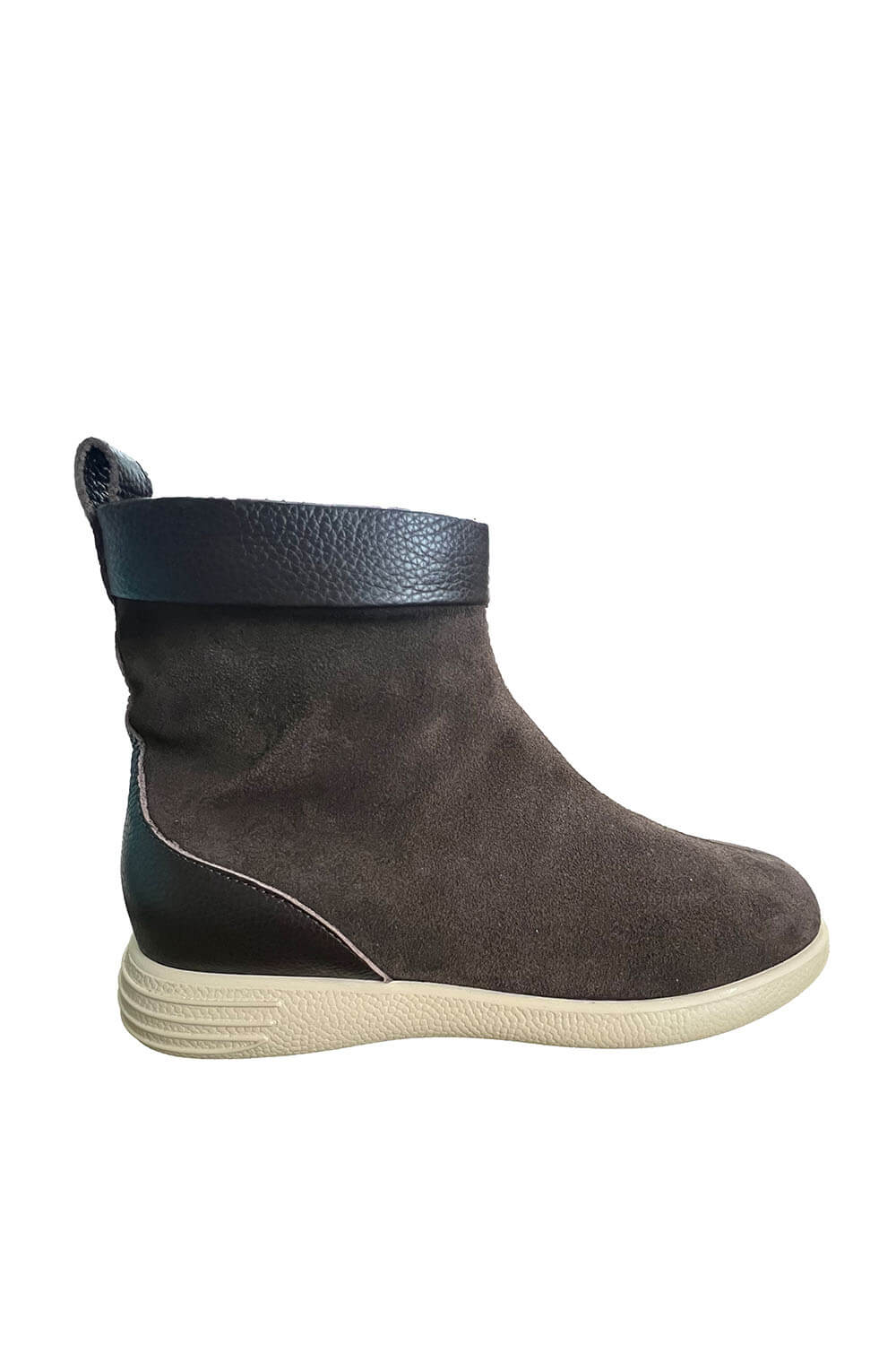 GIOVANNI FABIANI | flat brown women’s suede leather ankle boots with tanned leather details beige rubber soles